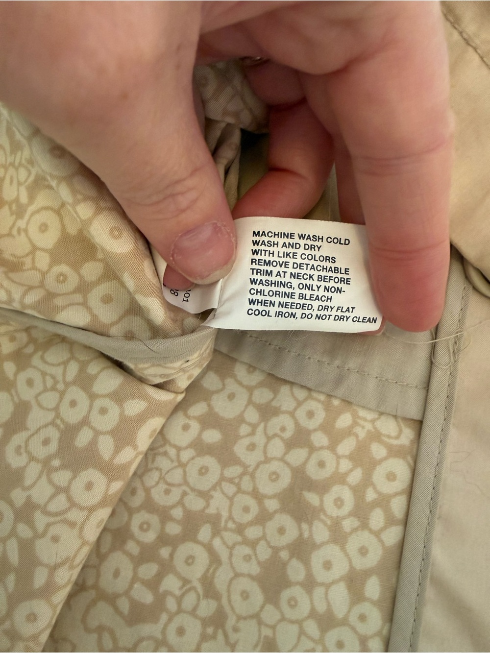 GAP Beige Rain Coat Trench Jacket Women’s XS Lightweight Button Front - Picture 15 of 15